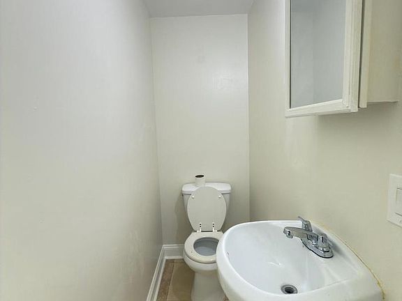 5th image of 2248 N Bancroft St
