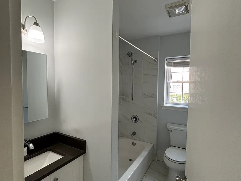 529 Bloomfield Ave #5 — Photo 6