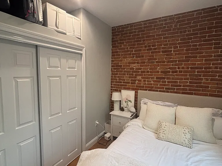 7 Douglas St #2 — Photo 5