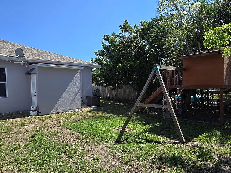 4580 24th Pl SW #B — Photo 14