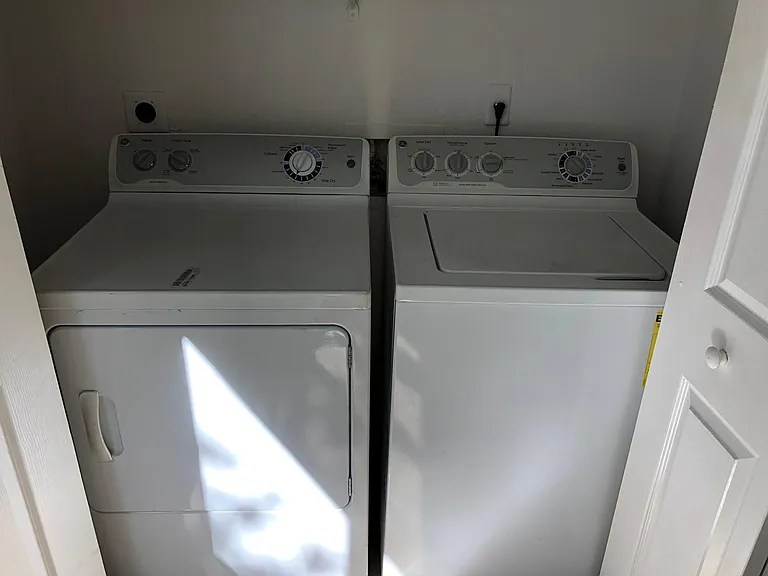 washer & dryer
