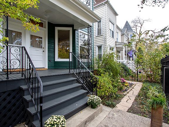 3rd image of 2707 N Monticello Ave