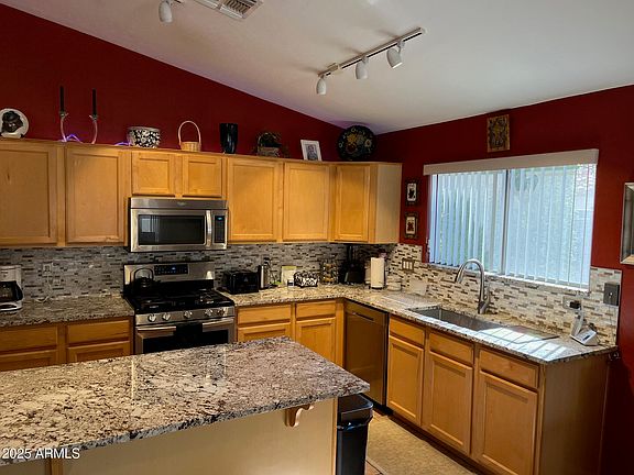 3rd image of 8752 W LONE CACTUS Drive