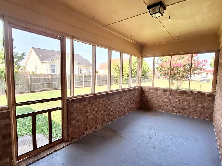 2814 Church St — Photo 12
