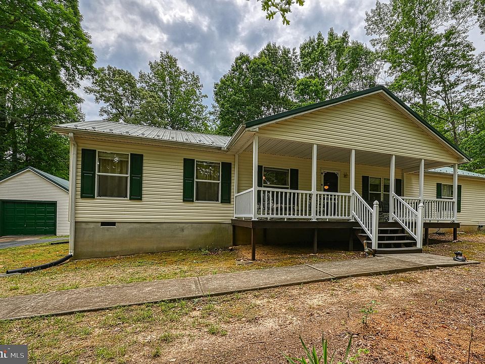 1st image of 320 Tall Pines Dr