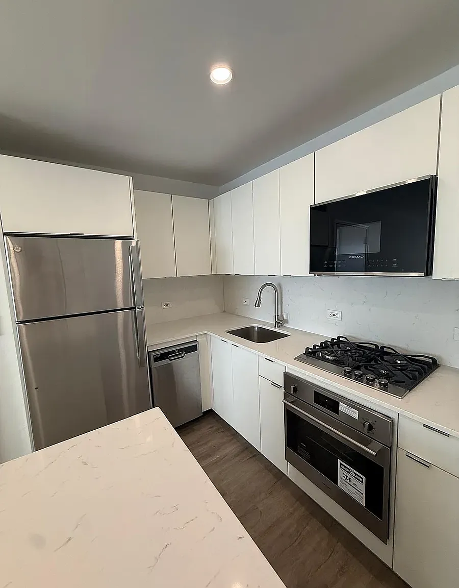 Blackstone — Photo 1