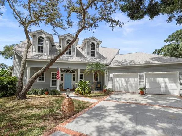 813 Old Charleston Way, Largo, FL 33770