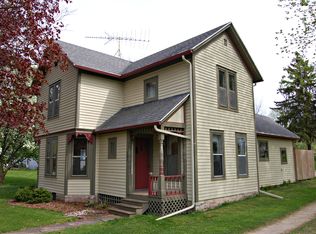 202 E Division St, Rosendale, WI 54974