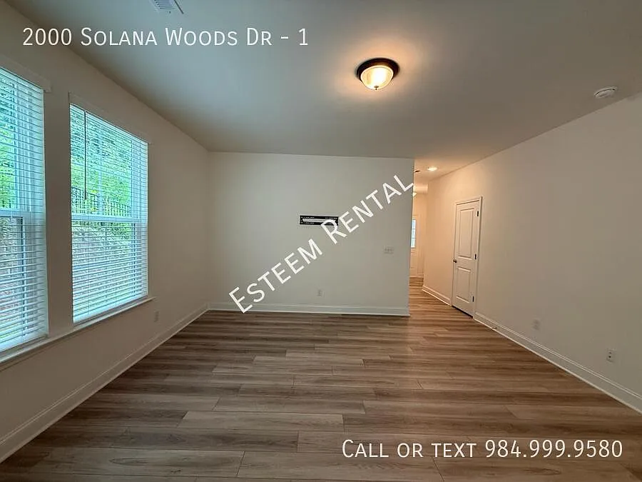 3 bed, 2.5 bath, 1600 sqft, $1,950 — Photo 4
