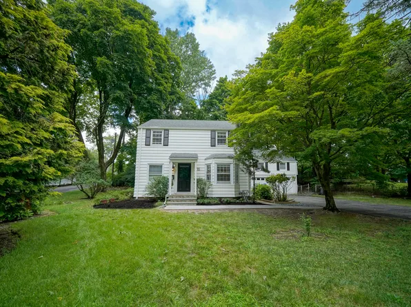 16 Brook St, Suffern, NY 10901