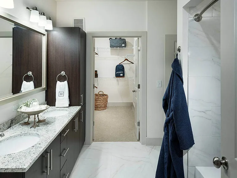 Custom closet storage