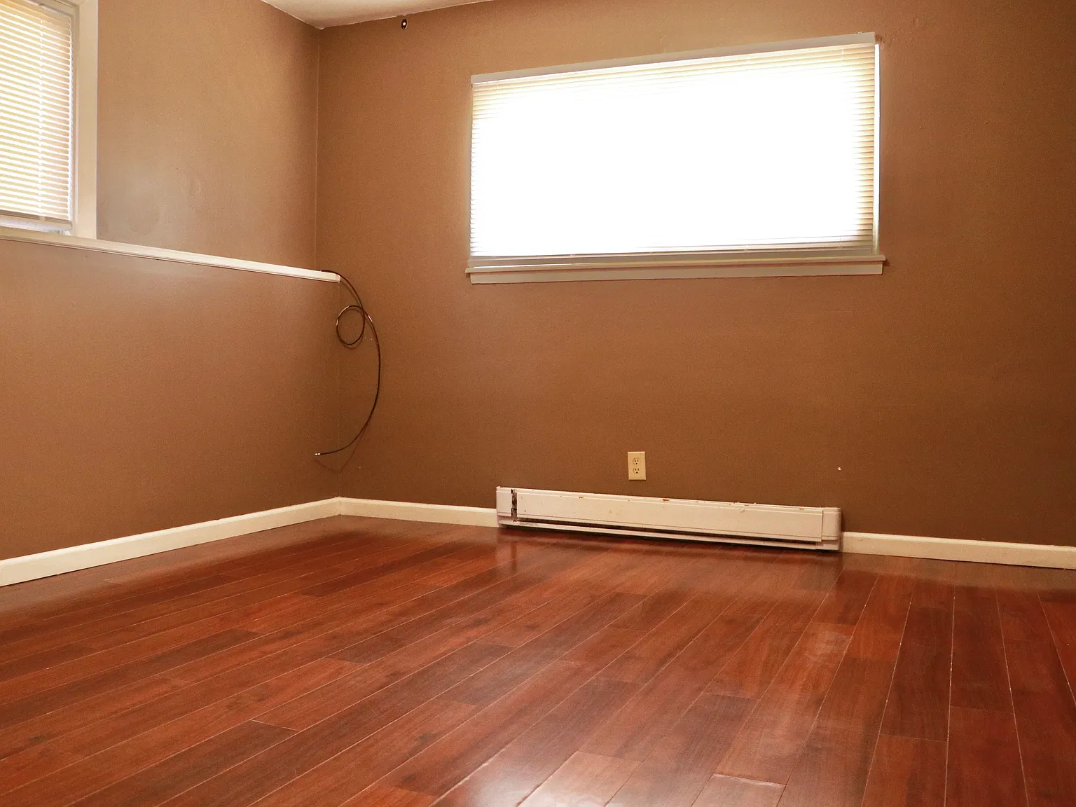 2 bed, 750 sqft, $1,200 — Photo 2