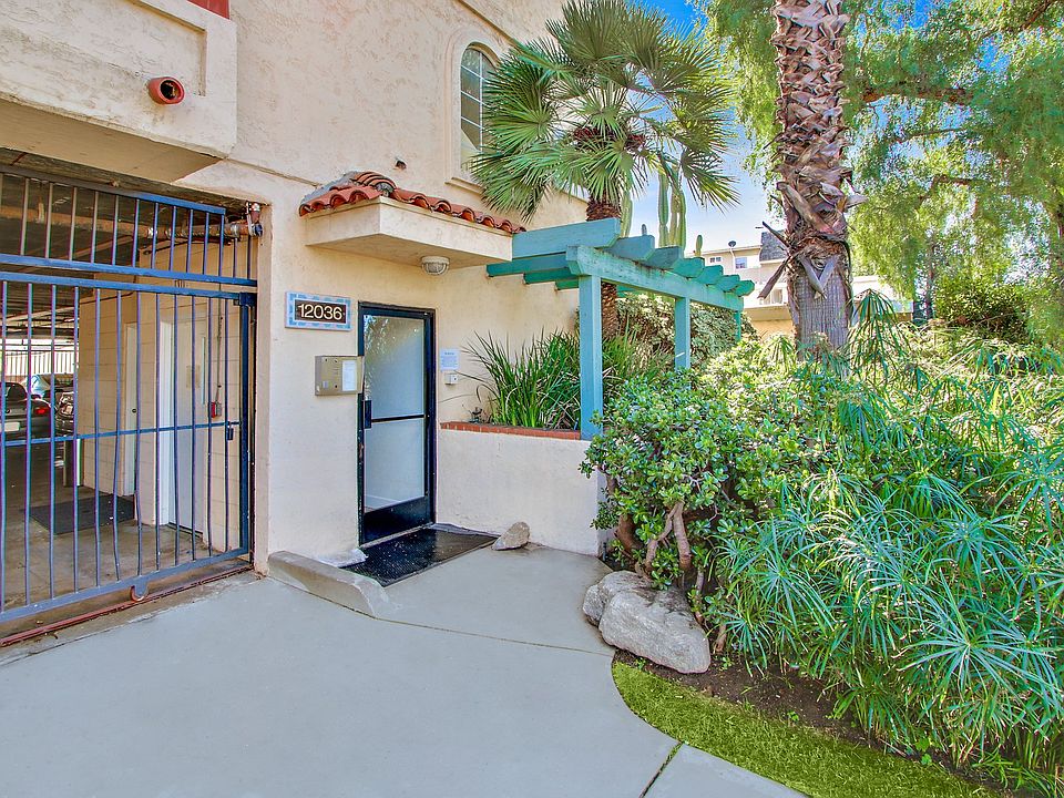2nd image of 12036 Culver Blvd APT 06