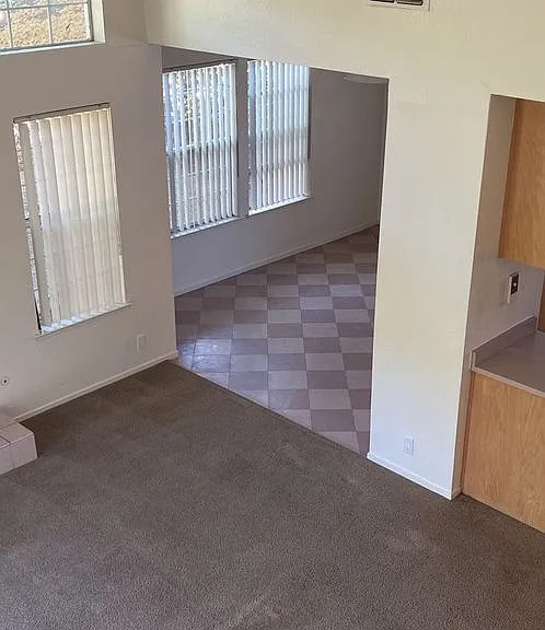 2700 Sycamore Ln — Photo 12