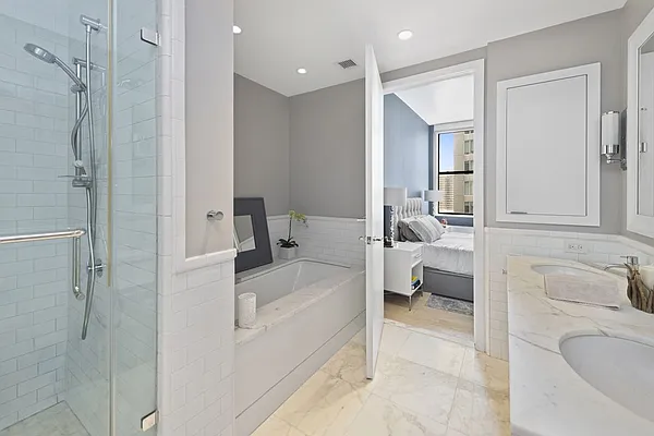 Rented by Compass | media 13