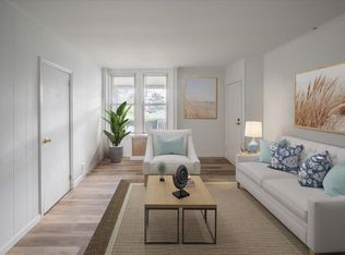 139 Oak St, Patchogue, NY 11772