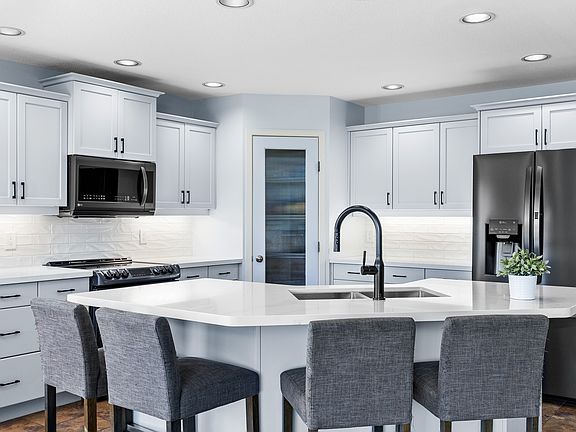 3rd image of 2089 Rose Tree Rd