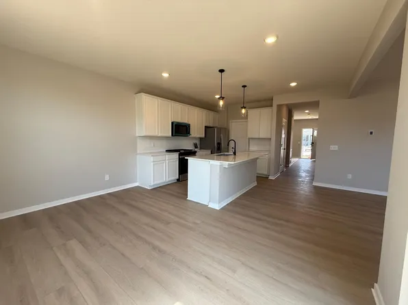 15031 Askeaton Pl, Rosemount, MN 55068