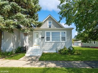 1805 Hervey Ave, North Chicago, IL 60064