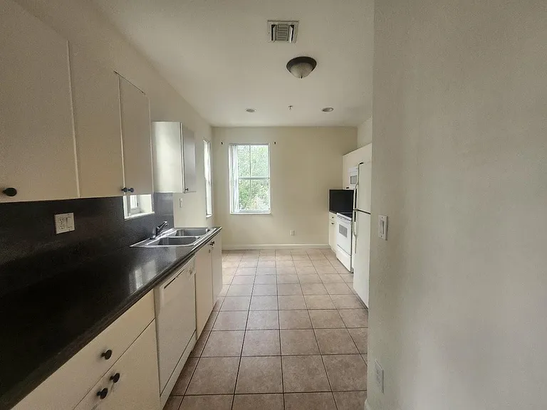 3408 Shoma Dr — Photo 3