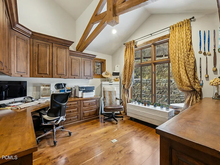 2520 Bear Hollow Dr — Photo 18