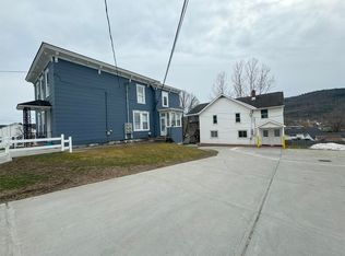 425-435 Pleasant St, West Rutland, VT 05777