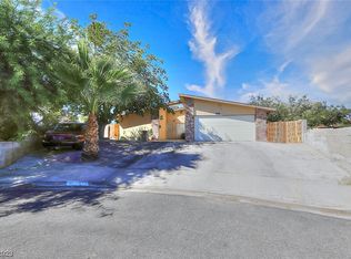 2017 Ruth Dr, Las Vegas, NV 89108