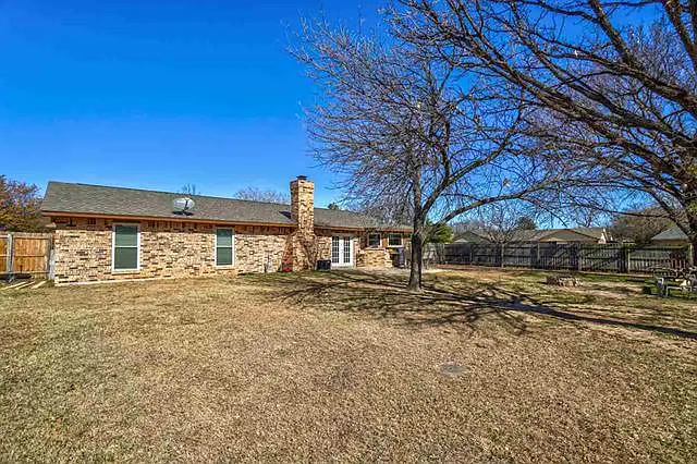 905 NE Dove Ln — Photo 22