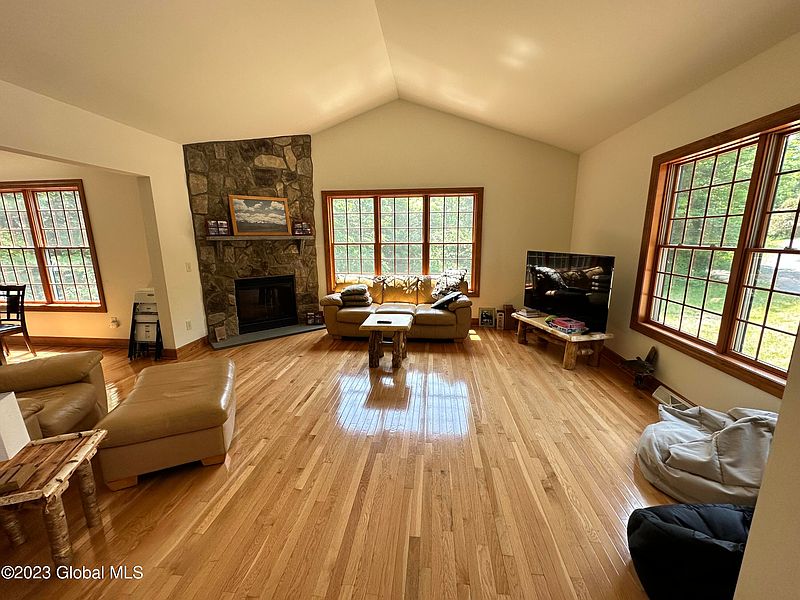2nd image of 14 Apple Hill Road