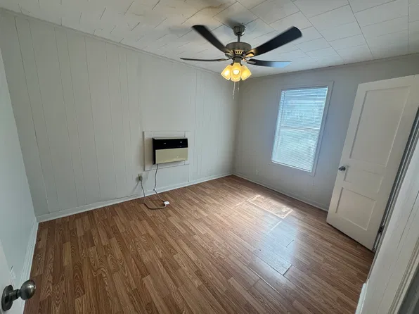 2233 Lilly St, Lake Charles, LA 70601