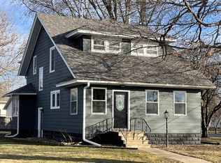 507 S 3rd St, Montezuma, IA 50171