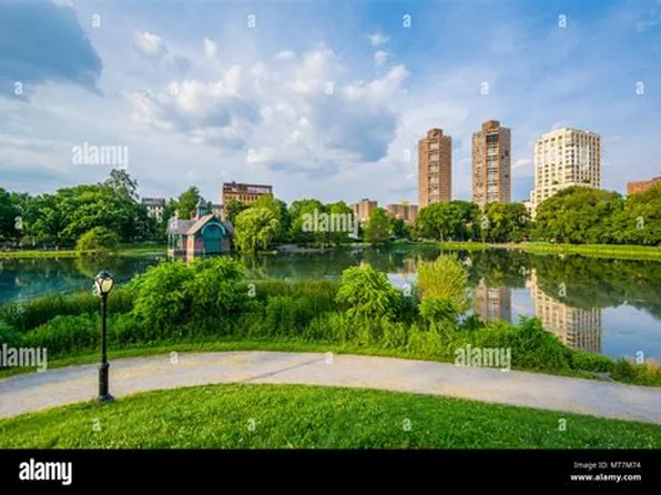 1325 Fifth Avenue image 17 of 24