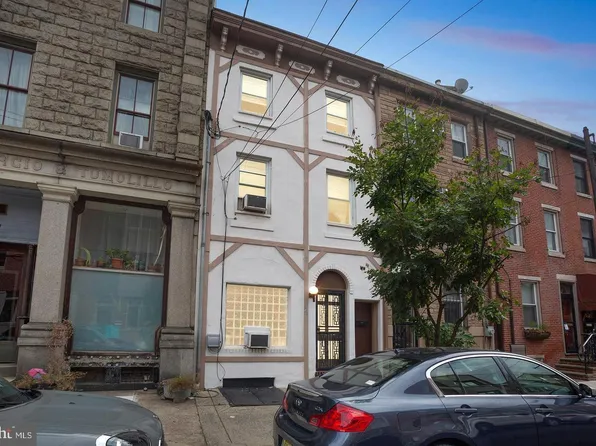 929 S 8th St Floor 2, Philadelphia, PA 19147