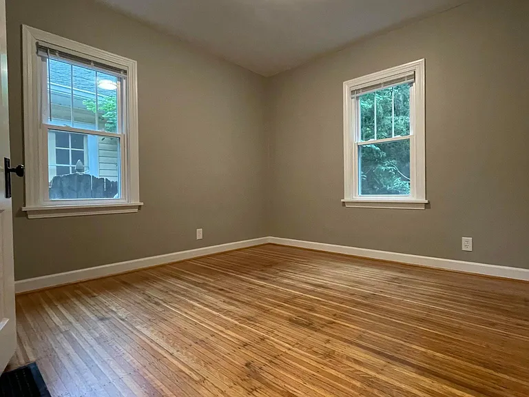 4837 N Kenwood Ave — Photo 5