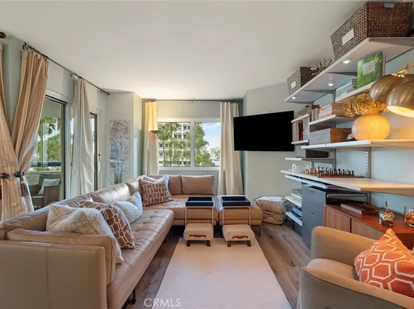 525 E Seaside Way Unit 411, Long Beach, CA 90802