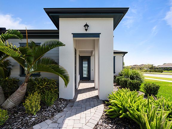 4th image of 8265 Lyside Dr