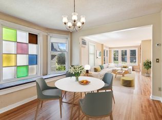 2112 Laurel Ave W, Minneapolis, MN 55405