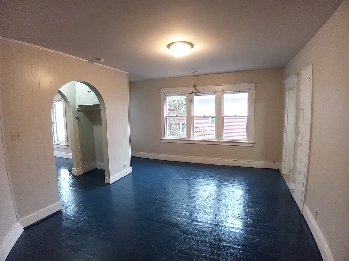 Building Photo - 810 S University St #1/2