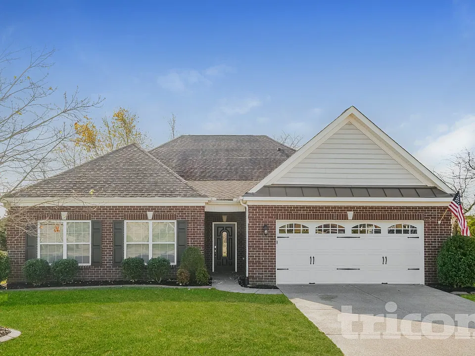 1026 Middleton Ln