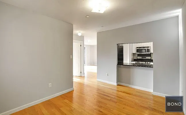 Rented by Bond New York | media 6