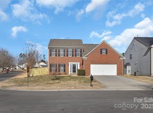 156 Crestwood Dr, Mount Holly, NC 28120