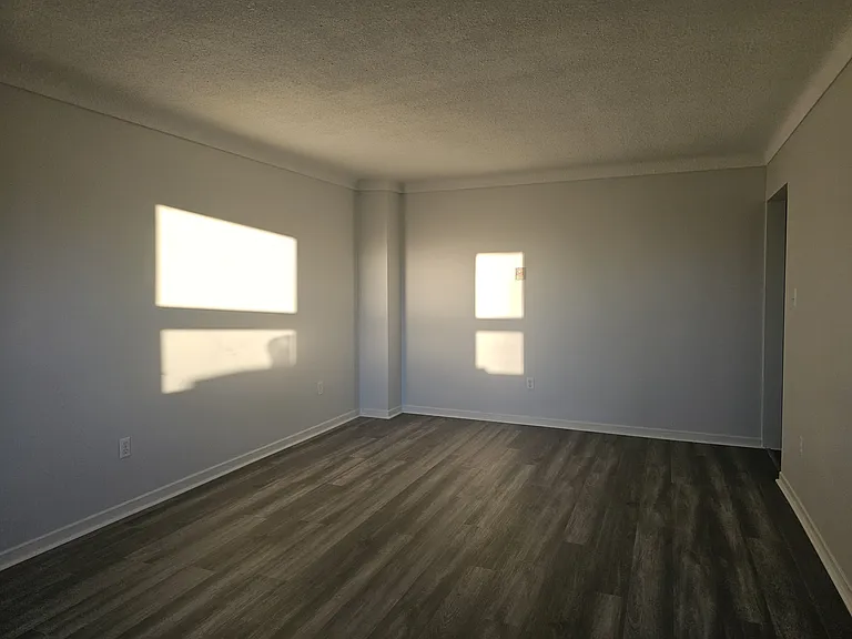 59 Empire St #202 — Photo 3