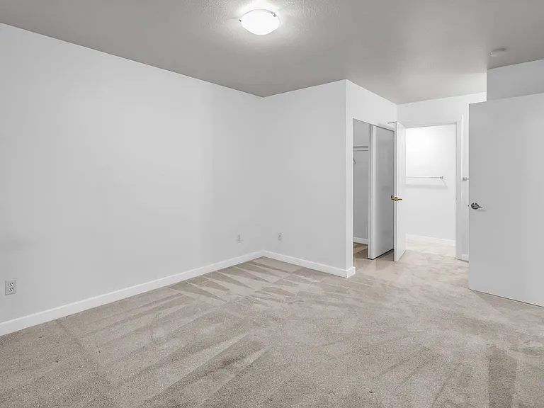 9805 Avondale Rd NE #W159 — Photo 26