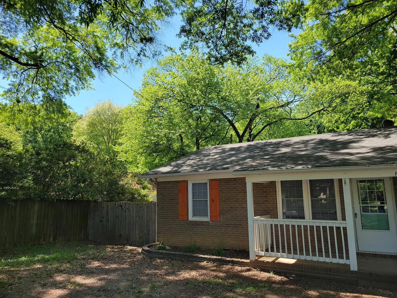 2 bed, 832 sqft, $1,250 — Photo 1
