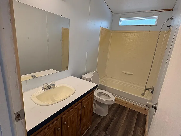 24800 S 630th Rd #D9 — Photo 7