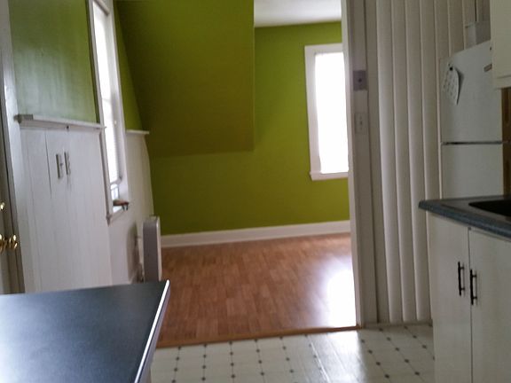 Eat-in area viewed from kitchen