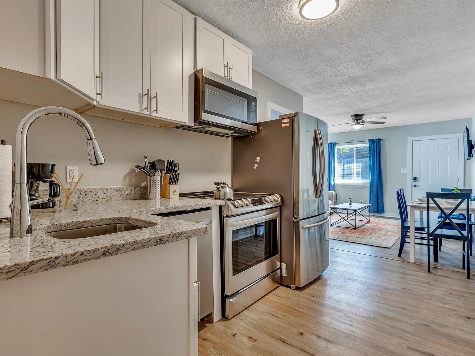 1329 Walker Ave — Photo 3