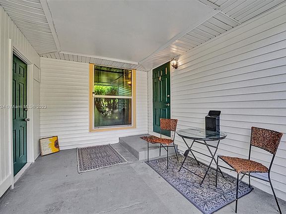 4th image of 7804 NW 73rd Ave
