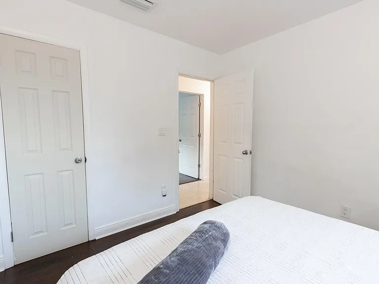 555 NW 87th St — Photo 19