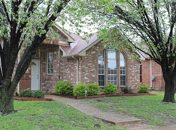2nd image of 1317 Clear Creek Dr